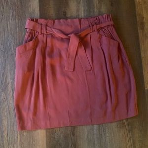 Paper bag waist mini skirt with pockets